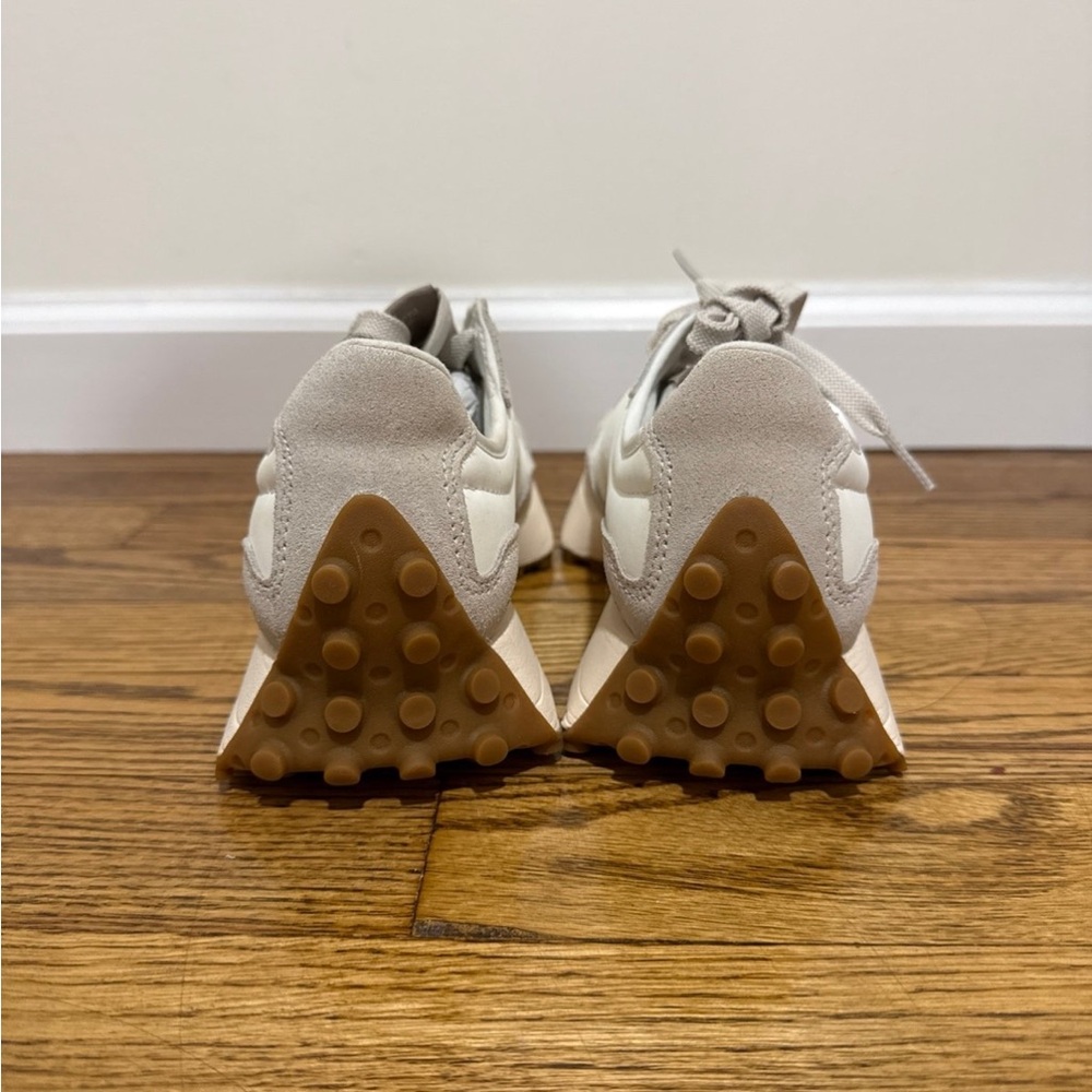 New Balance 327 Moonbeam/Driftwood - Picture 3 of 8